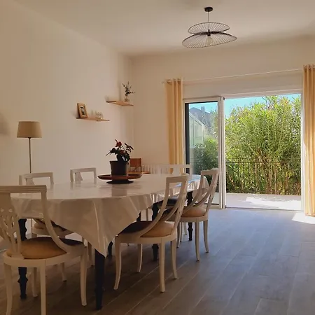 Maison De Charme Avec Jardin بيت للعطل Lespignan