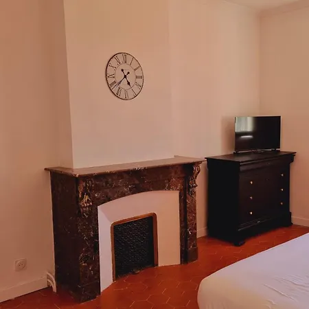 بيت للعطل Maison De Charme Avec Jardin *